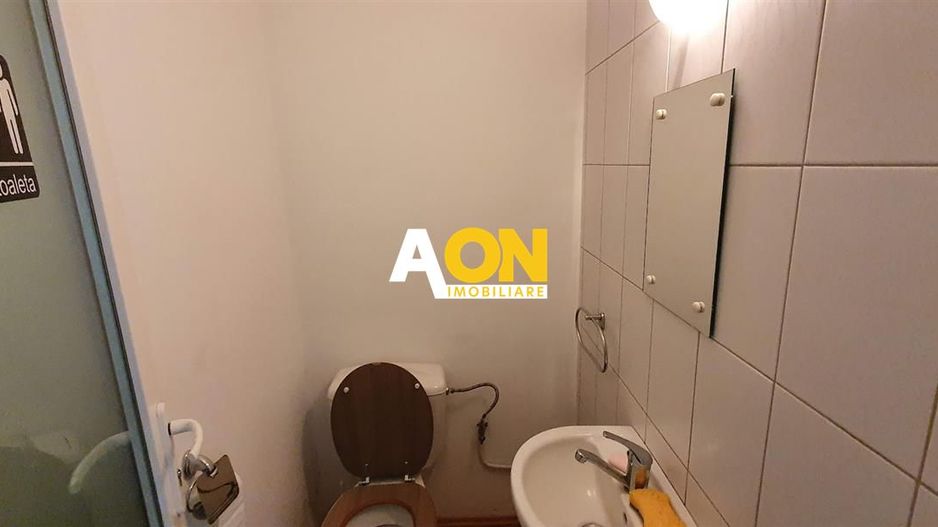 Spatiu comercial cu acces stradal, 35 mp + 15 mp subsol, Cetate - Poză 5