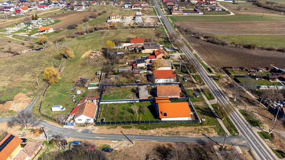 VANDUT! Casa 2003 - Teren 1000 mp - la iesirea din Zadareni - Poză 7