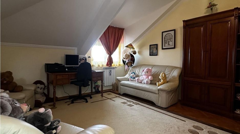 Vila lux cu piscina Sanmartin - Poză 17