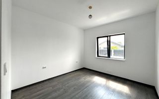 Super pret - Casa individuala cu 4 camere - Sanmihaiu Roman - Poză 3