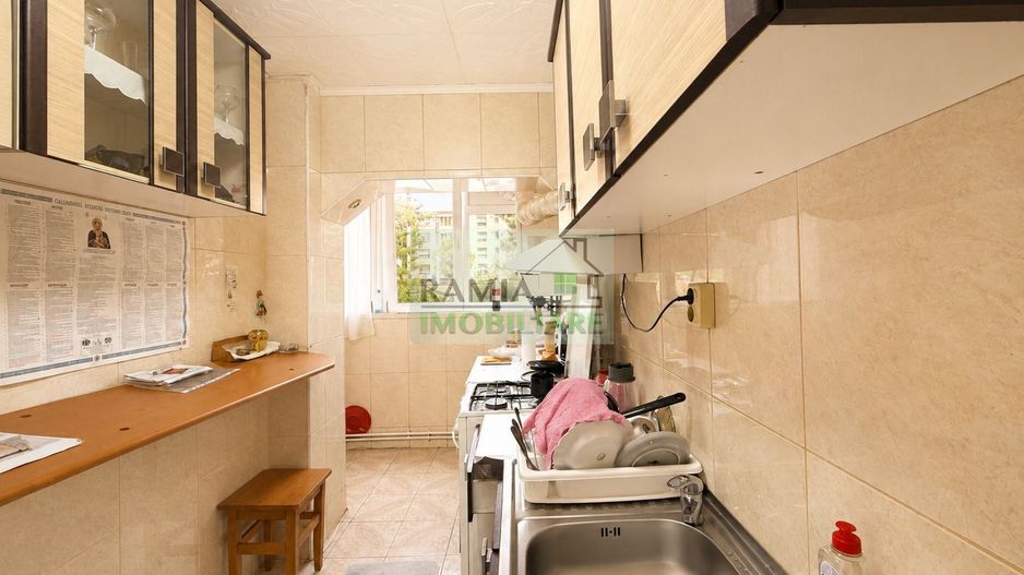 Apartament 2 camere decomandat ,49 mp, Parter, balcon, boxă - Poză 3