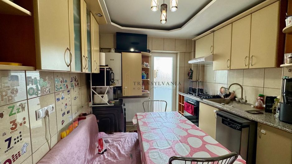 Apartament 2 camere decomandat, etaj intermediar Calea Dumbravii - Poză 6