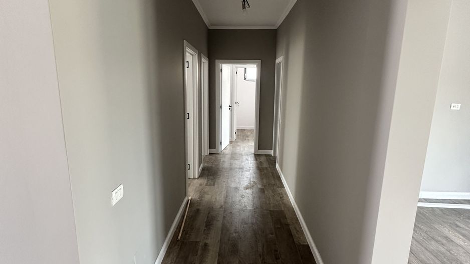 CASA INDIVIDUALA BRAGADIRU, TOATE UTILITATILE, CURTE 340 MP, COMIS 0% - Poză 2