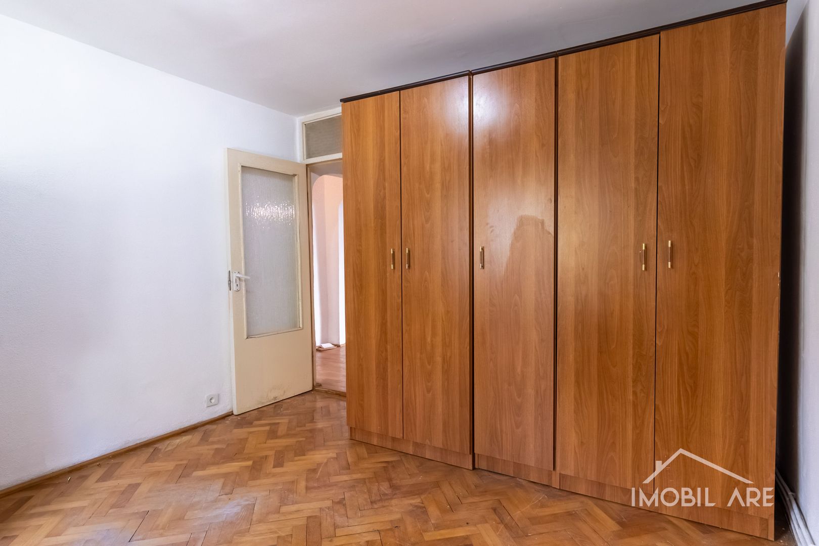 Apartament cu 4 camere - Poză 13
