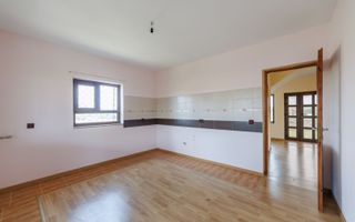 Casa P+M cu 4 camere si teren de 705 mp | Pitesti – Strada Zborului - Poză 1