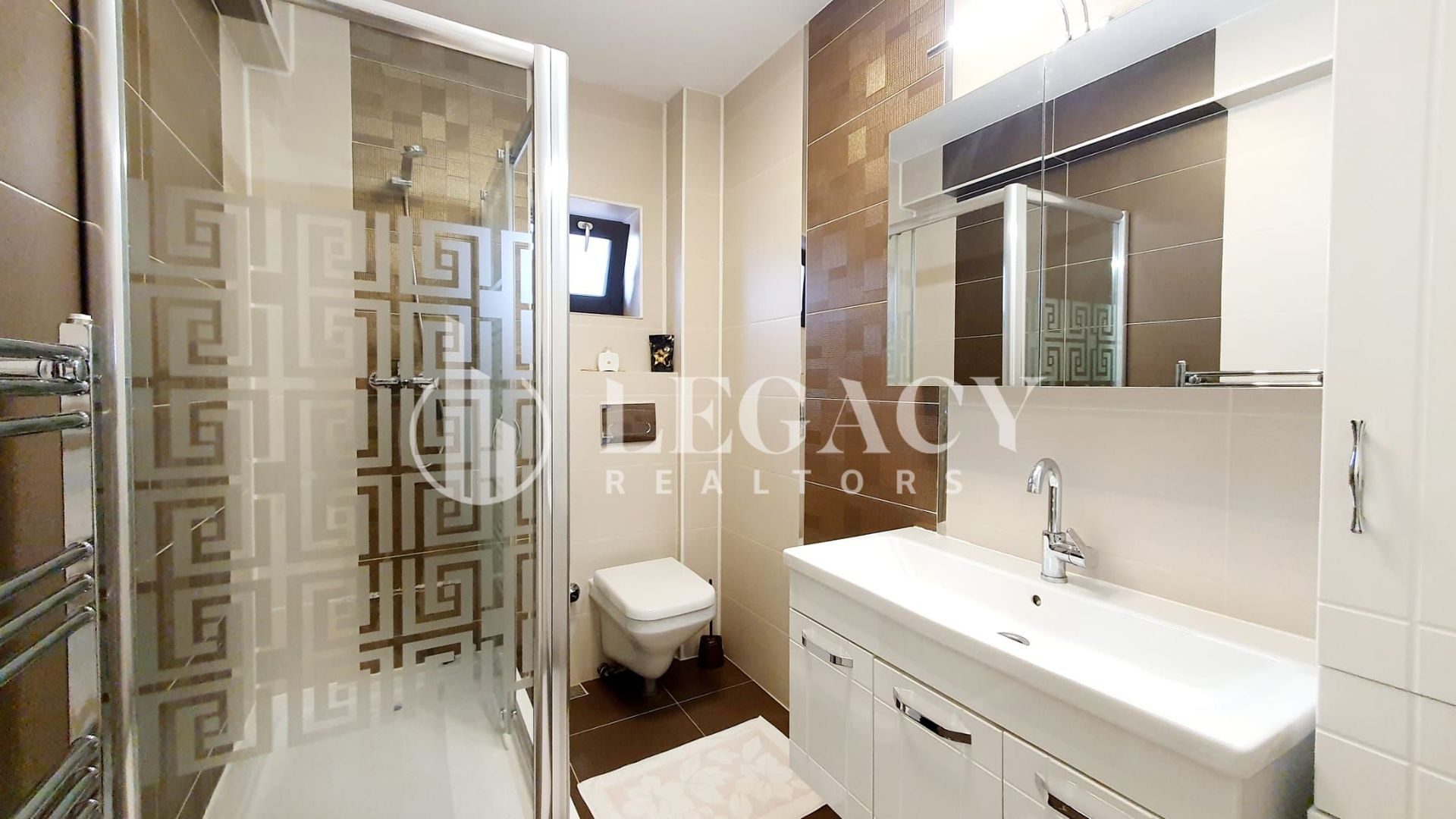 De vânzare - Vilă P+3E+M cu 7 apartamente, Păcurari-Alpha Bank - Poză 6