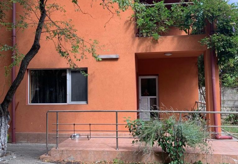 Casa cu 3 camere | Zona centrala | Teren 802 mp | Otopeni - Poză 2