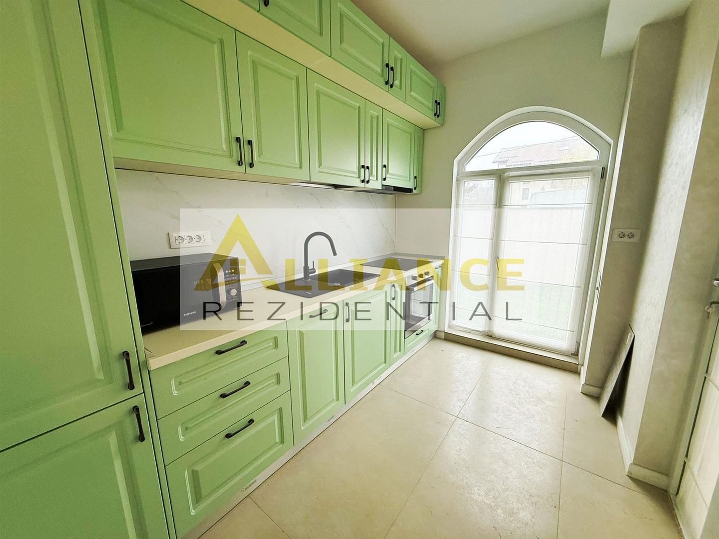 Duplex Premiun - 5 Camere - 3 Bai -Panouri solare - Poză 6