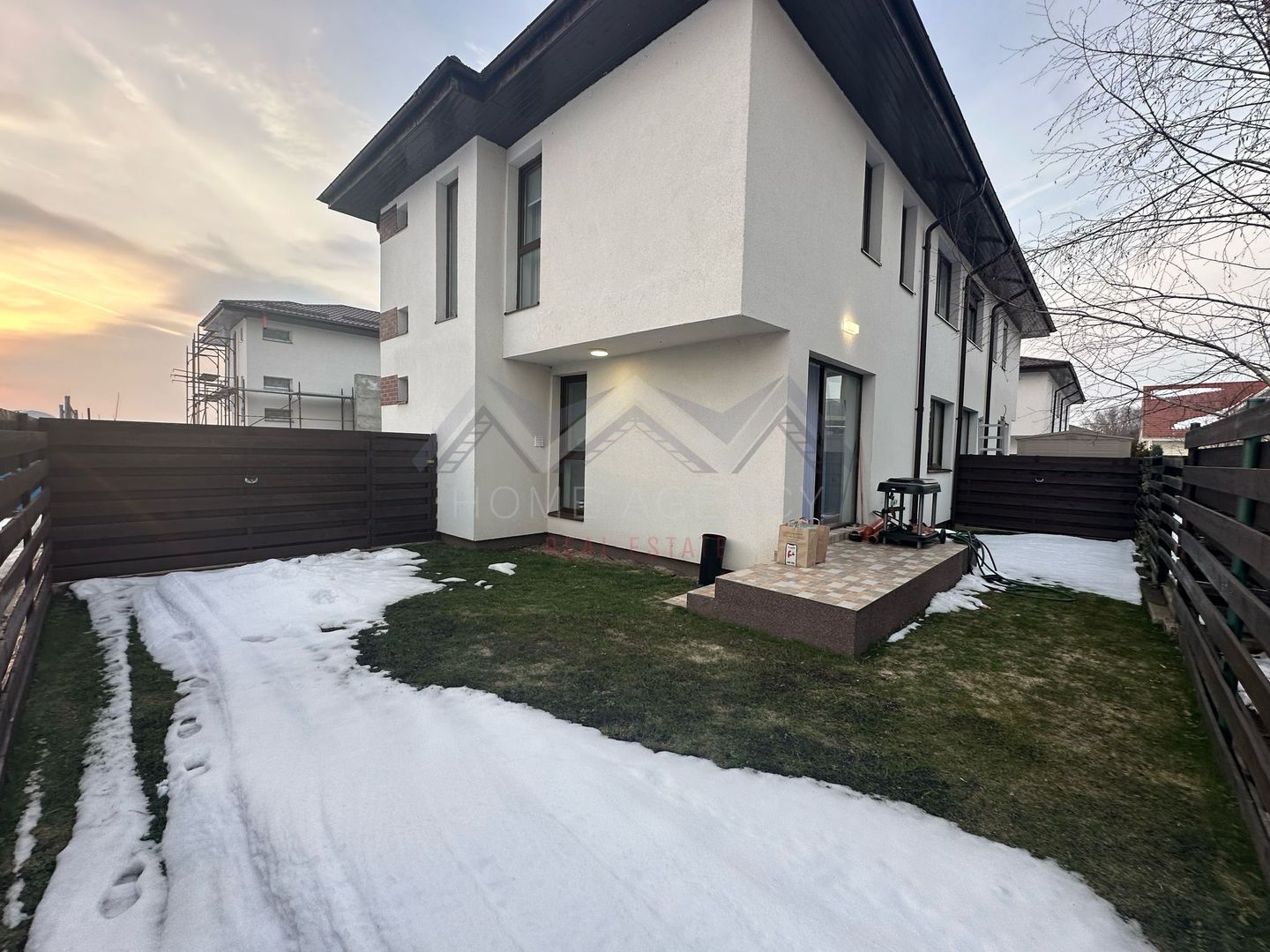 Casă P+1+pod de vânzare – 3 dormitoare, zona 23 August Otopeni, ansamblu - Poză 8