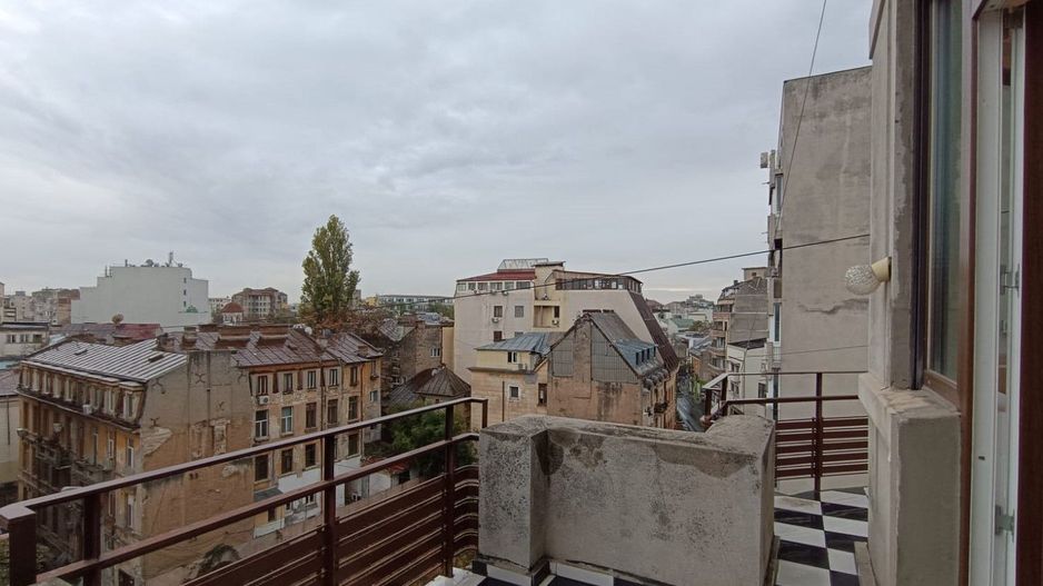 Vanzare apartament complet renovat zona Universitatii - Poză 5