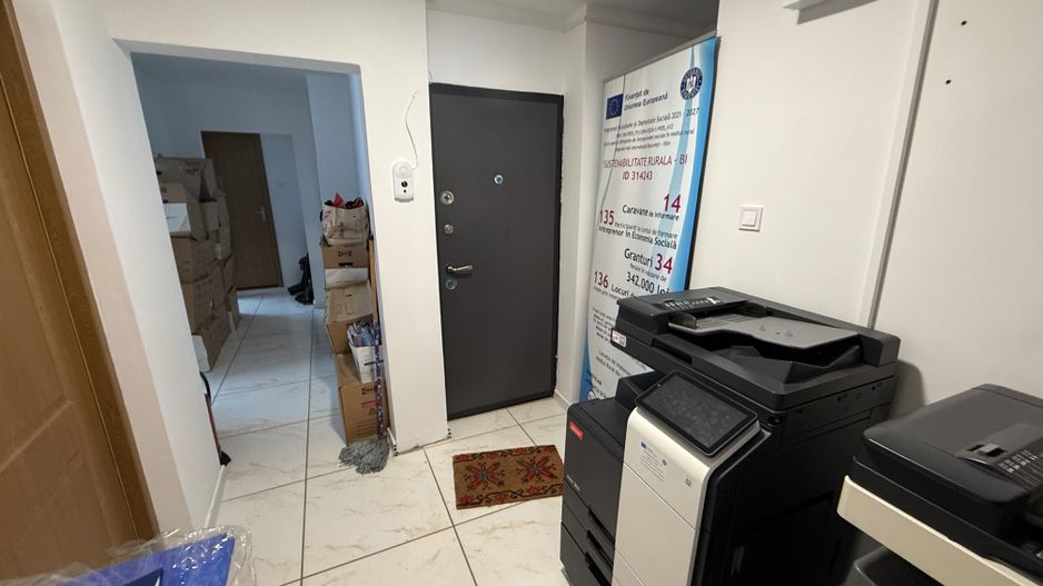 De vanzare 4 Camere, Crangasi,  Renovat 2025 - Poză 8