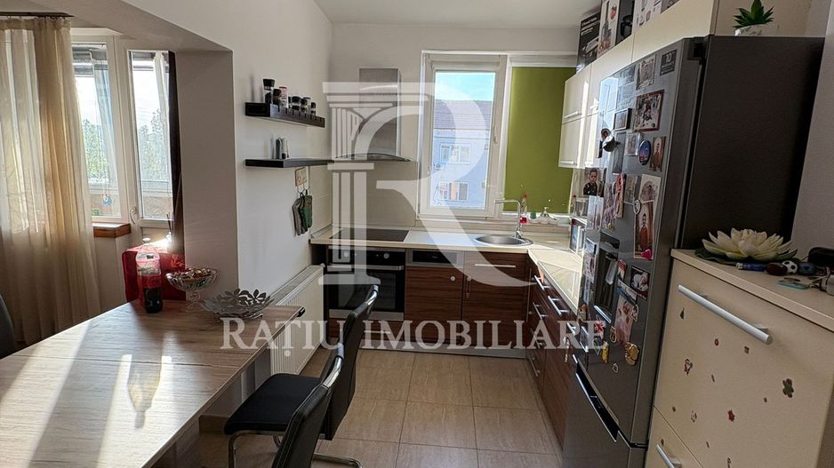 Apartament cu 3 camere | Decebal | Oradea - Poză 4