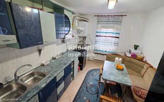 Apartament cu 4 camere, etaj 3, mobilat și utilat, VASLUI - GARĂ; - Poză 3