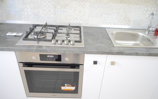 apartament zona Vivo cu 2 camere si parcare exterioara - Poză 4