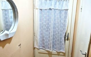 Inchiriez apartament cu 2 camere,clima centrala, zona Calea Sagului/ 300 euro. - Poză 12