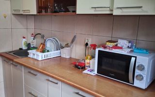 Apartament 2 camere decomandat, mobilat si utilat, metrou Lujerului - Poză 3