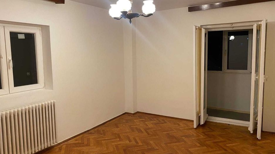 2 cam Universitate Magheru Batistei - Poză 5