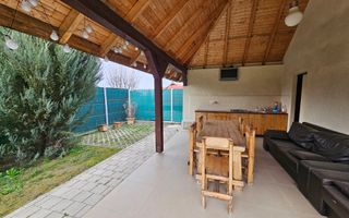 Casa individuala garaj pivnita curte mare - Poză 11