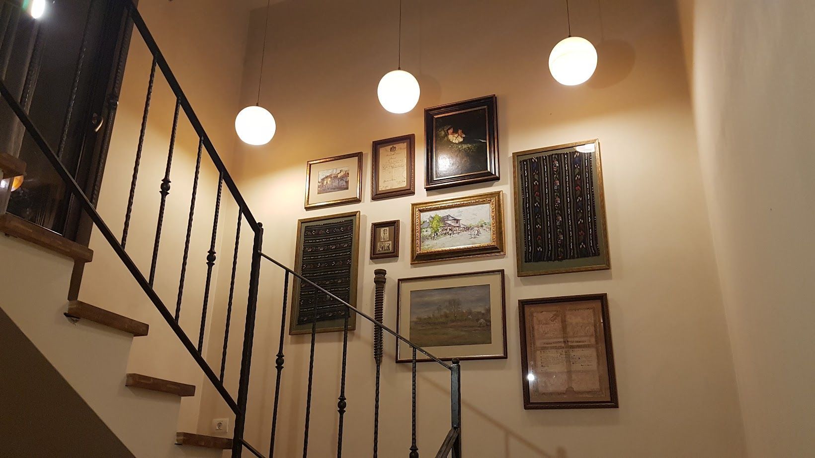 Casă de vis în Giroc – Eleganță clasică, spațiu vast și confortabil - Poză 3