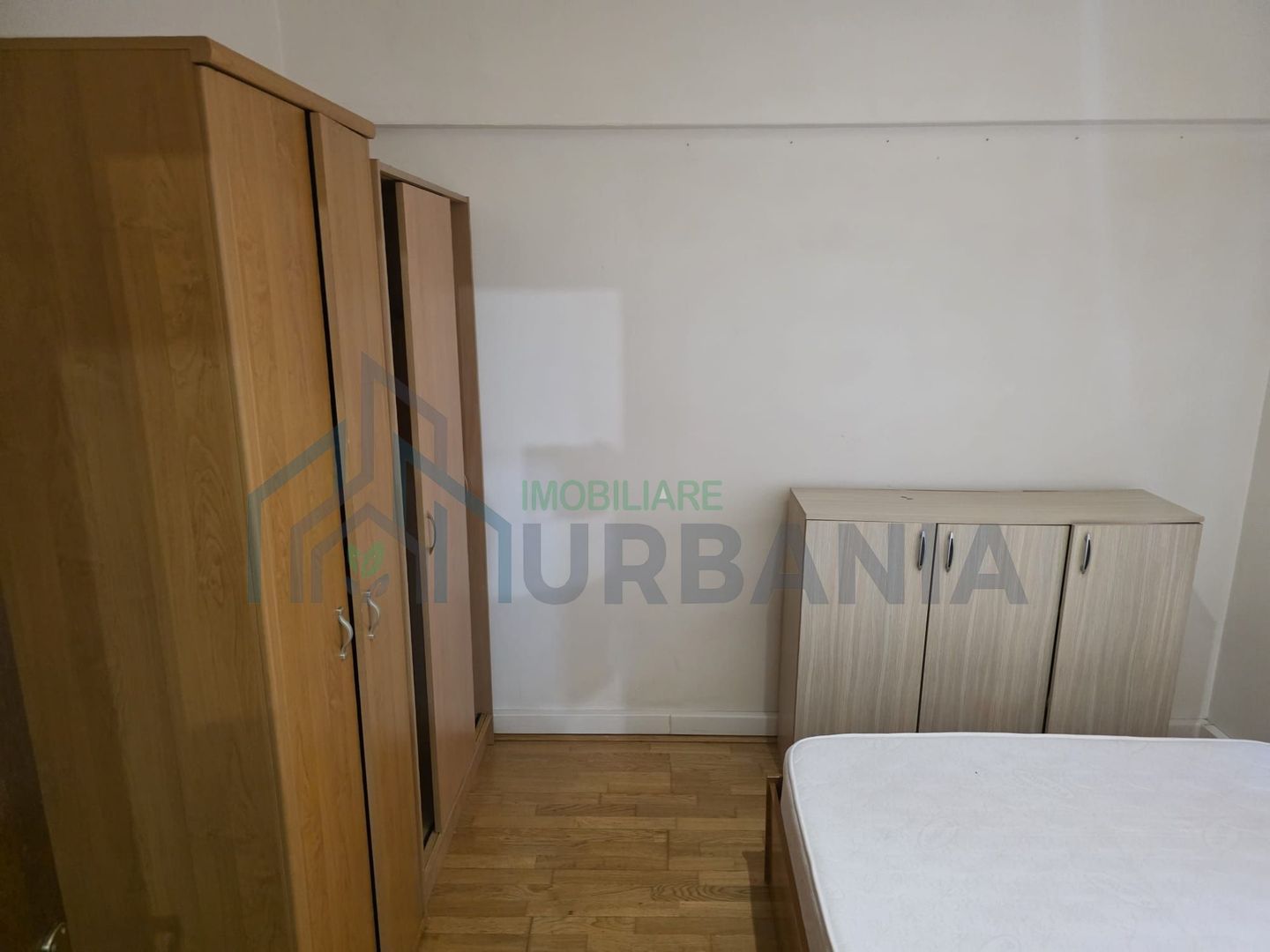 Inchiriez apartament Tatarasi Green Park - Poză 3