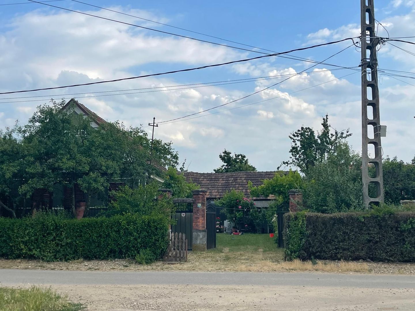 Vindem casă tradițională in sat Sabolciu,central, 4500 mp- 76.000 euro - Poză 4