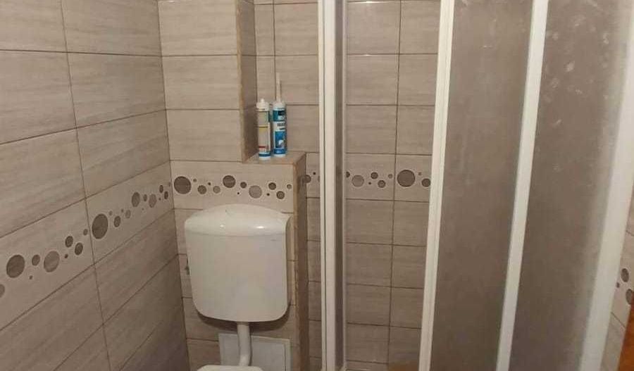 Apartament 4 camere  de vanzare - Poză 3