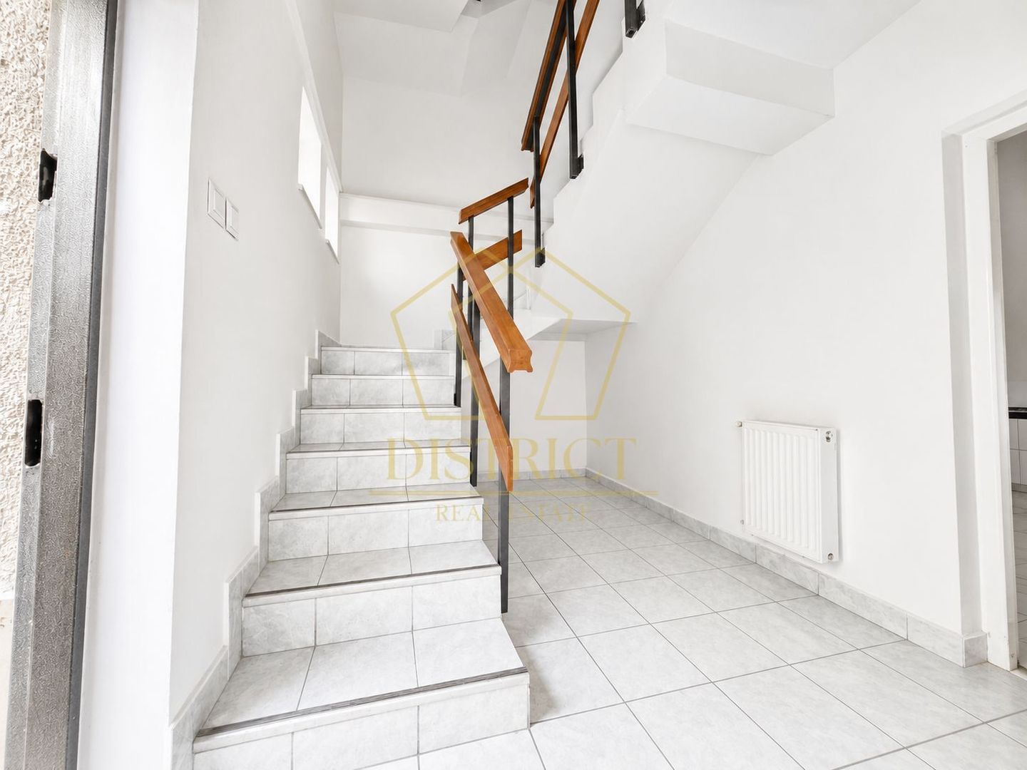 Hala de 500mp + birouri 300mp | Central | Timisoara - Poză 9