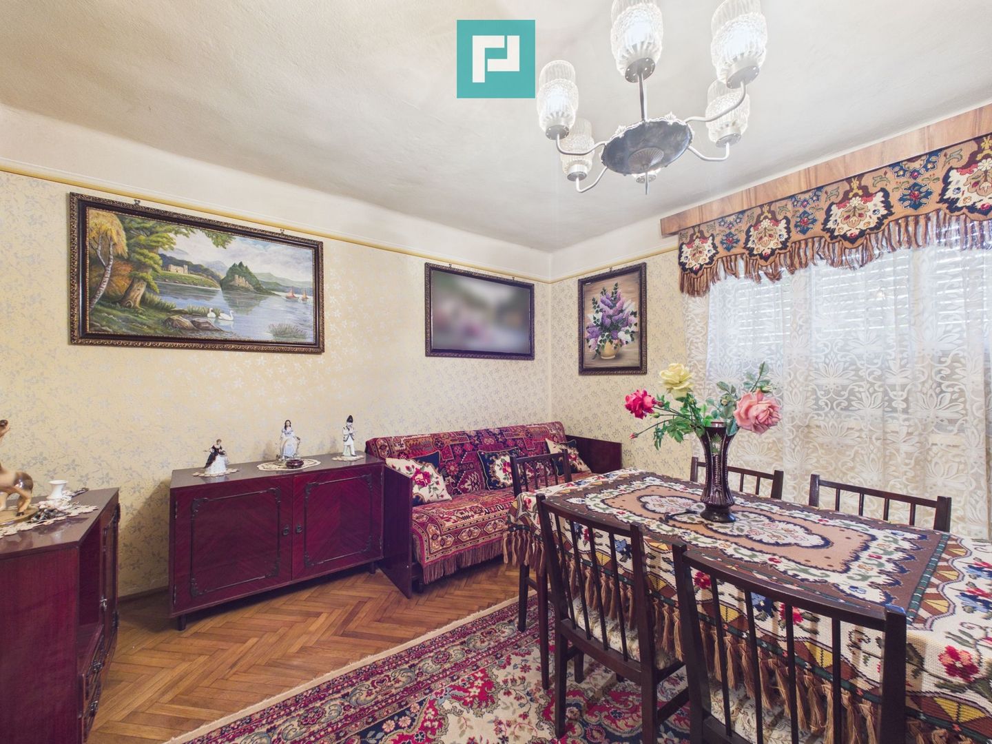 Casă cu 4 camere în localitatea Gurahonț, Arad - Poză 2