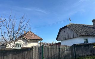 Casă bătrânească locuibilă și teren 1.900 mp – Hărmăneasa, comuna Heleșteni, Iași - Poză 3
