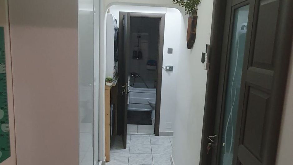 APARTAMENT 3 CAMERE DRUMUL TABEREI BLOC 1974 ETAJ 1 - Poză 9