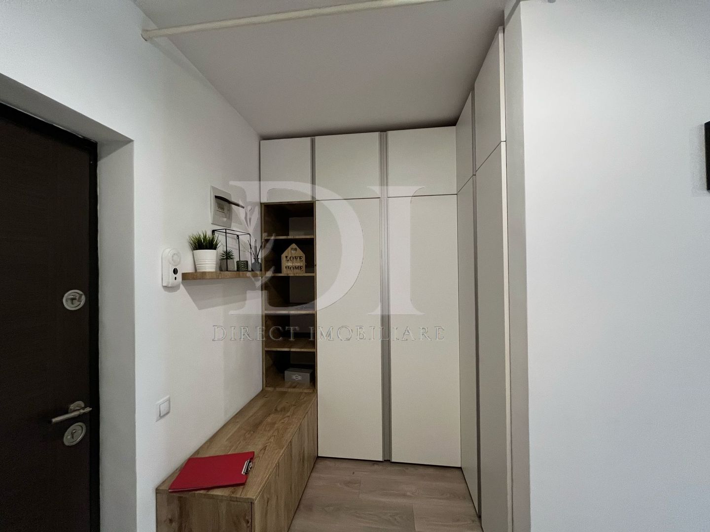 Apartament cu 2 camere semidecomandat , 57 mp, în zona BMW - Poză 9