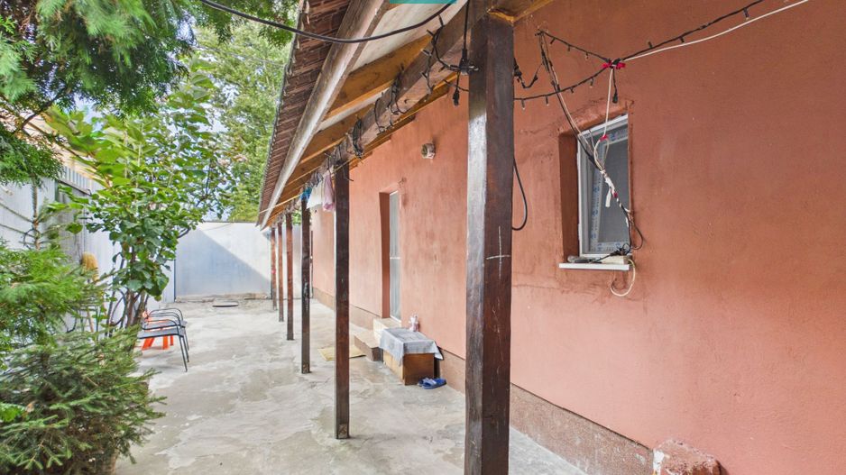 Casă cu 2 corpuri, teren 398 mp, Oradea - Poză 3