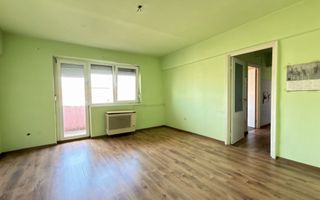 Apartament 4 camere Etaj IV, MV1, Zona Ludy - Str. Regele Ferdinand I - Carei - Poză 2