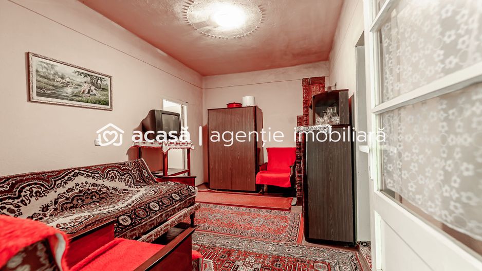 Casă cu 3 camere Peregul Mic - Poză 6