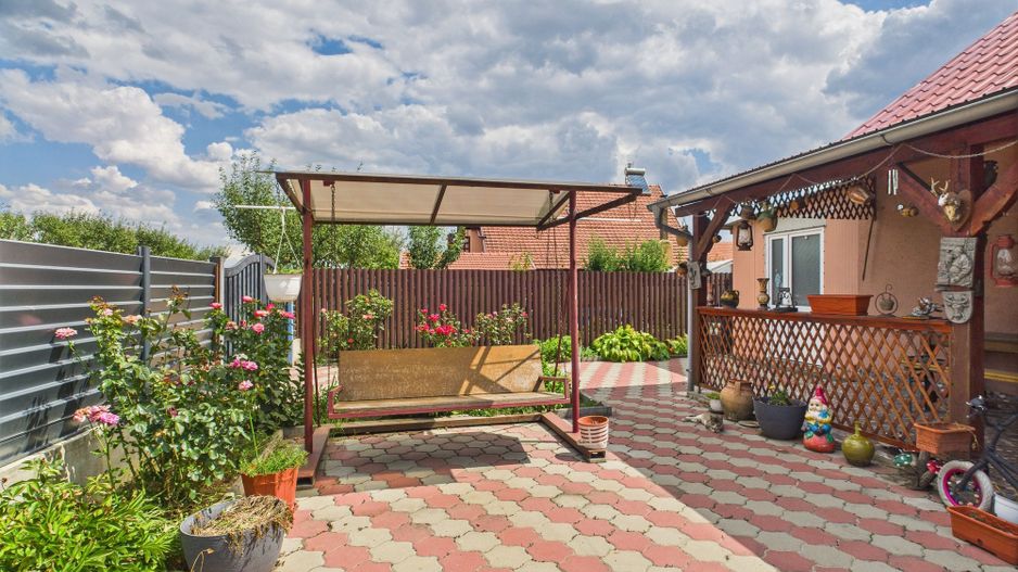 Casă spațioasă cu grădină în Topolovățu Mare - Poză 22