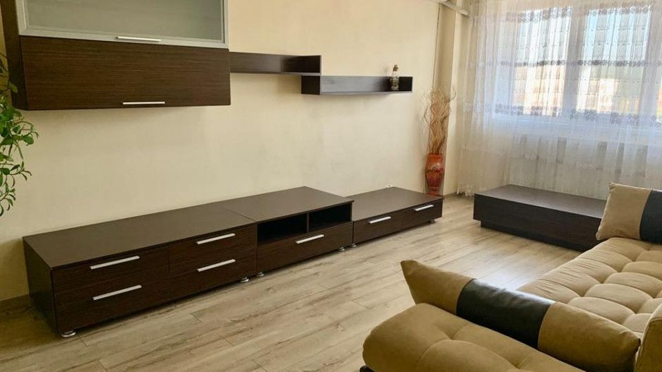 Inchiriere Apartament Ultracentral zona 1 Mai - Poză 2