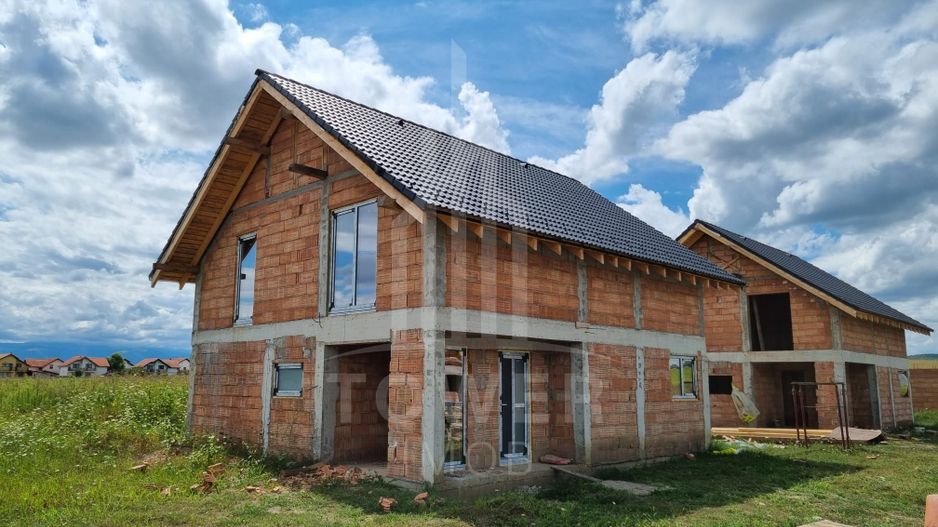 Casă INDEPENDENTĂ ENERGETIC individuală în CARTIER NOU - Poză 4