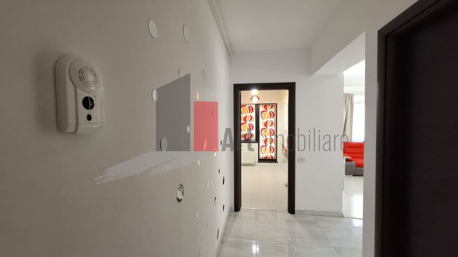 Apartament Piata Unirii, bloc 2013,  liber - Poză 11