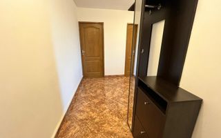 De vânzare apartament 2 camere decomandate – zonă centrală Bulevardul - Poză 3