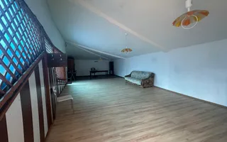 Casa cu teren de 792 mp - Poză 16