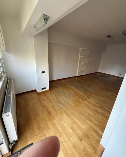 BRASADAS inchiriaza ap 3 cam birou/locuit - terasa - Unirii. - Poză 12