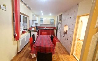 Casa 5 camere I Acces auto I Curte comuna | Terezian - Poză 2