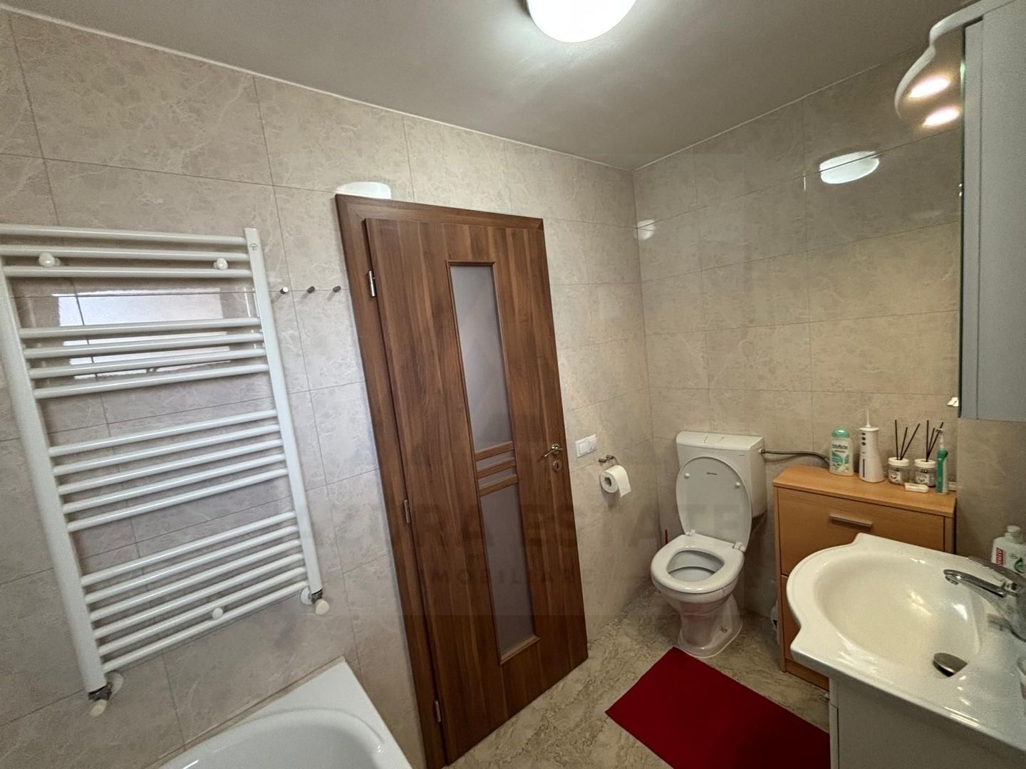 Apartament impecabil 69,5mp 3 camere  2 băi etaj 1 cu loc de parcare - Poză 22