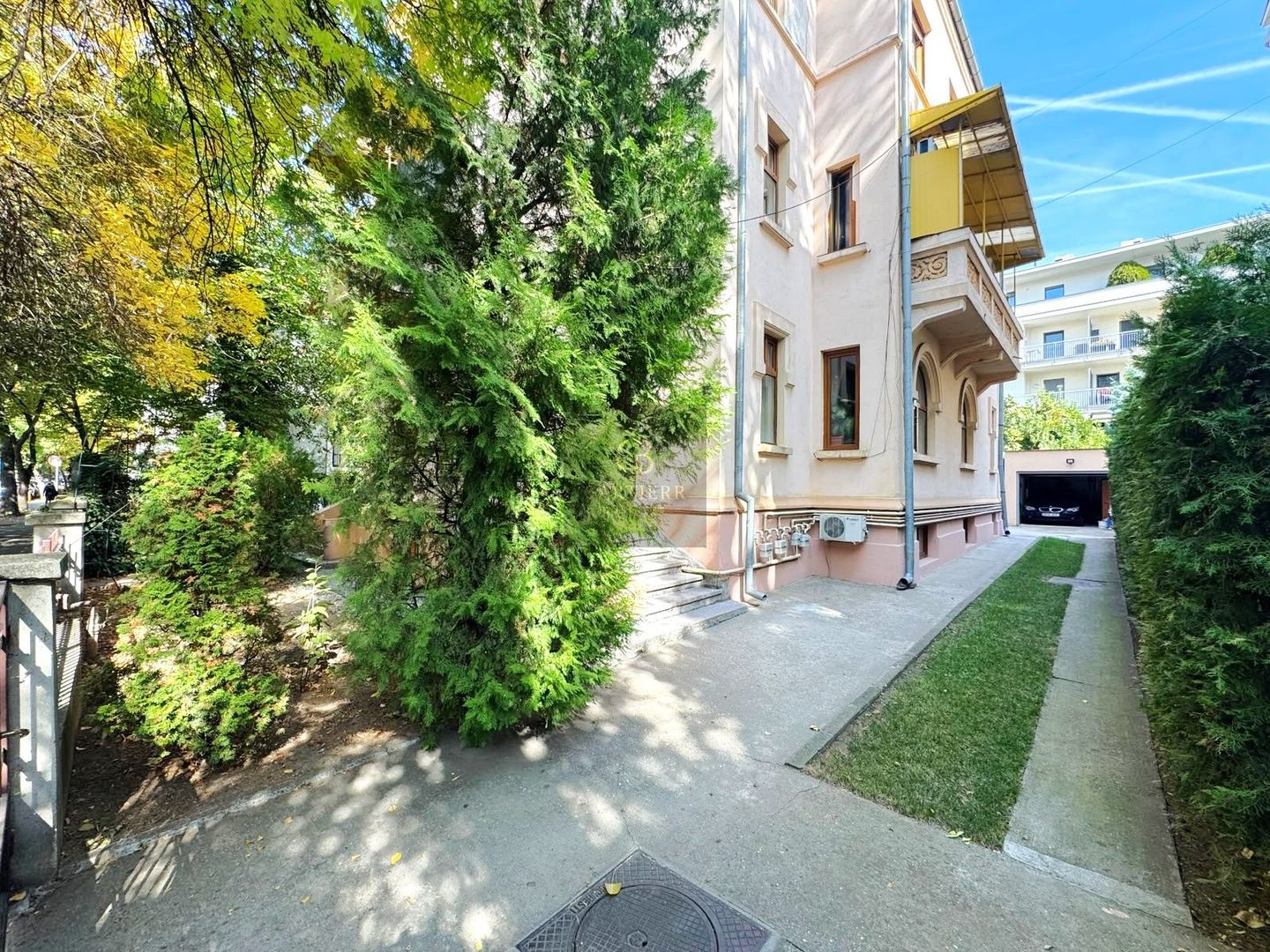 PROPRIETATE EXCLUSIVISTĂ | PIATA DOROBANTI | CAPITALE - Poză 2