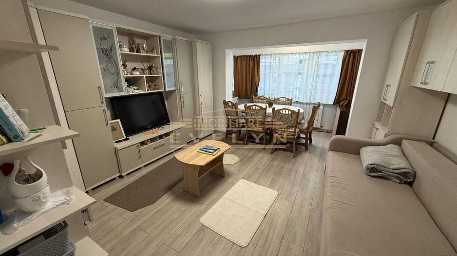 Apartament cu 3 camere, renovat integral, mobilat și utilat - Poză 1
