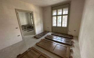 Clădire de birouri/ clinica zona Centrală - Poză 21