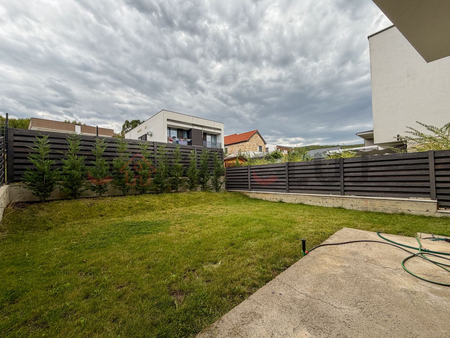 Casa noua, 4 camere, strada inchisa, zona Campului! - Poză 2