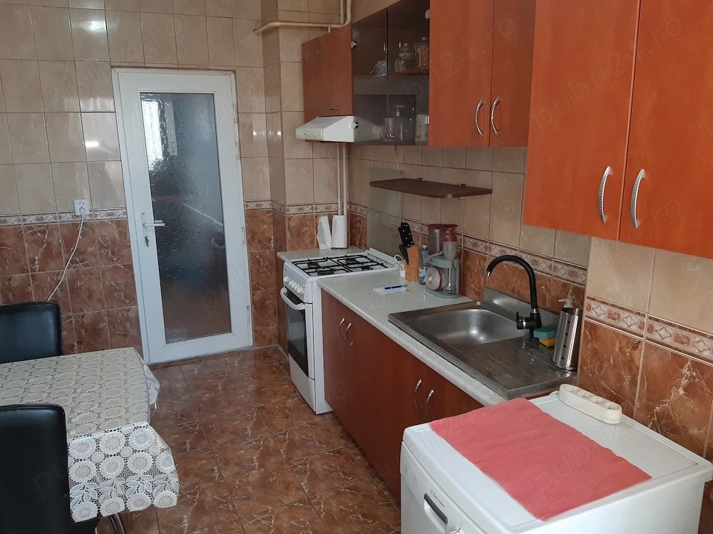 Apartament cu 3 camere ultracentral - Universitate - Poză 3