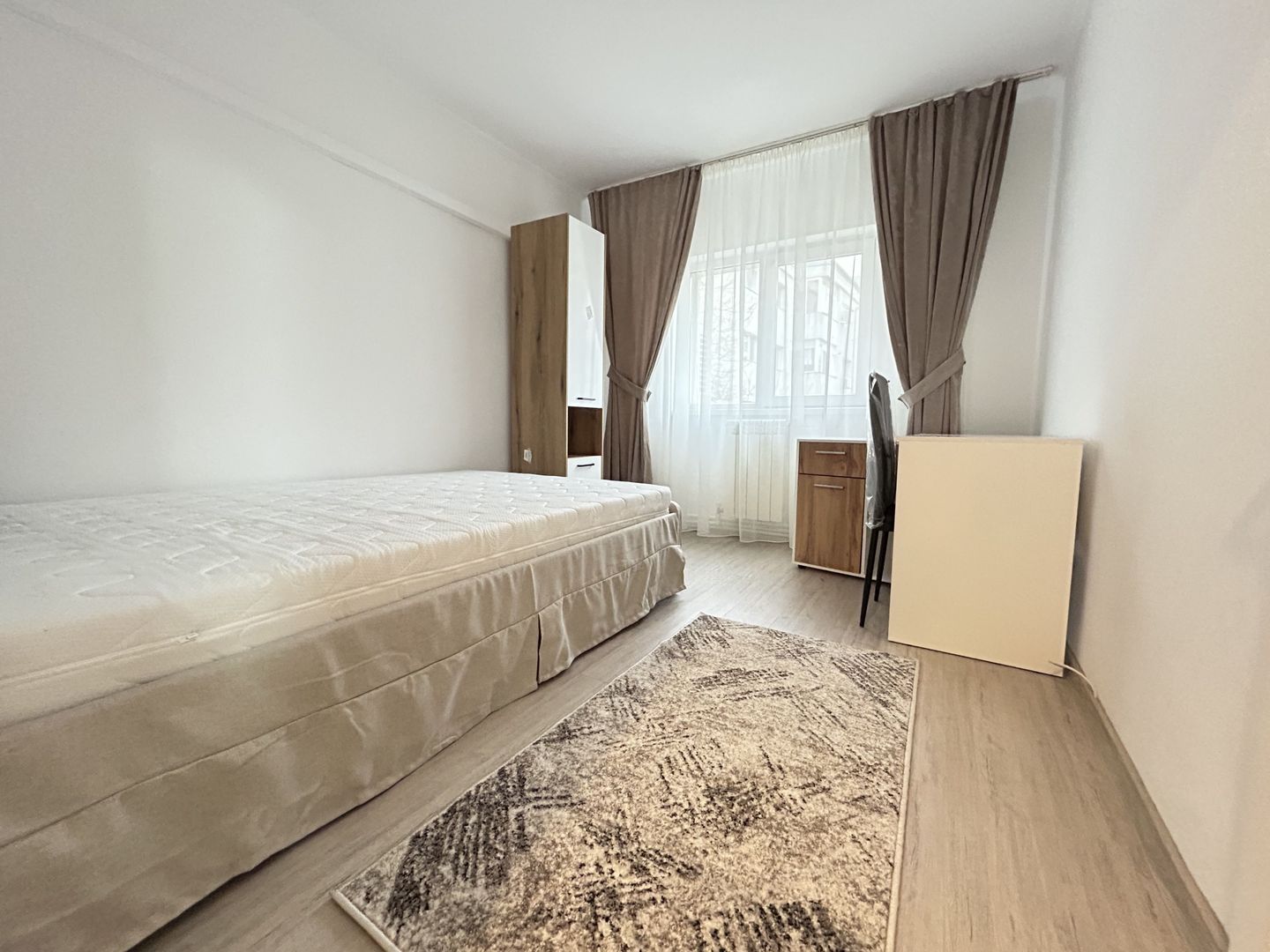 Apartament 3 camere Dacia - centrala termica - mobilat utilat modern - Poză 8