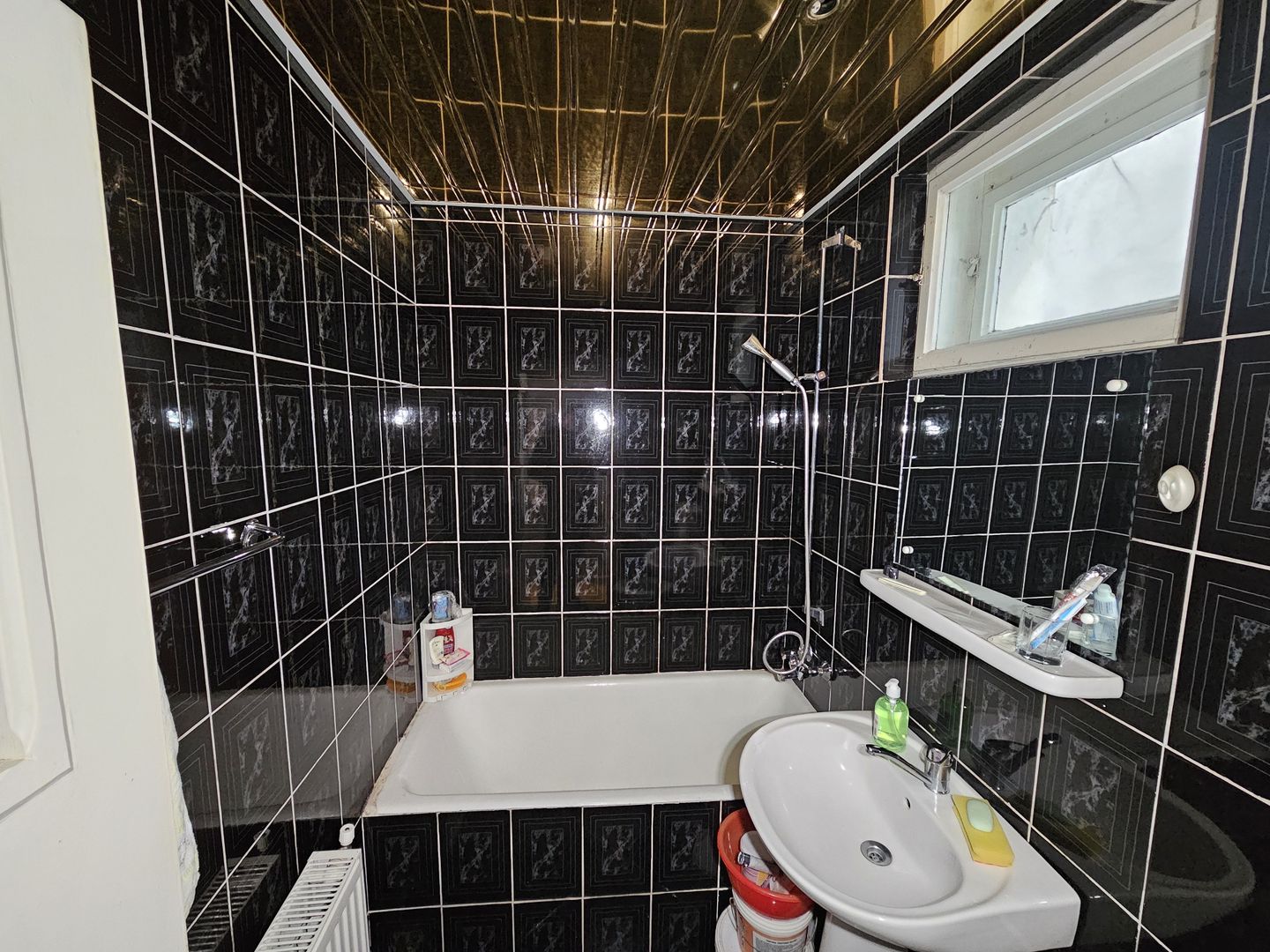 Inchiriez apartament cu 2 camere - Poză 4